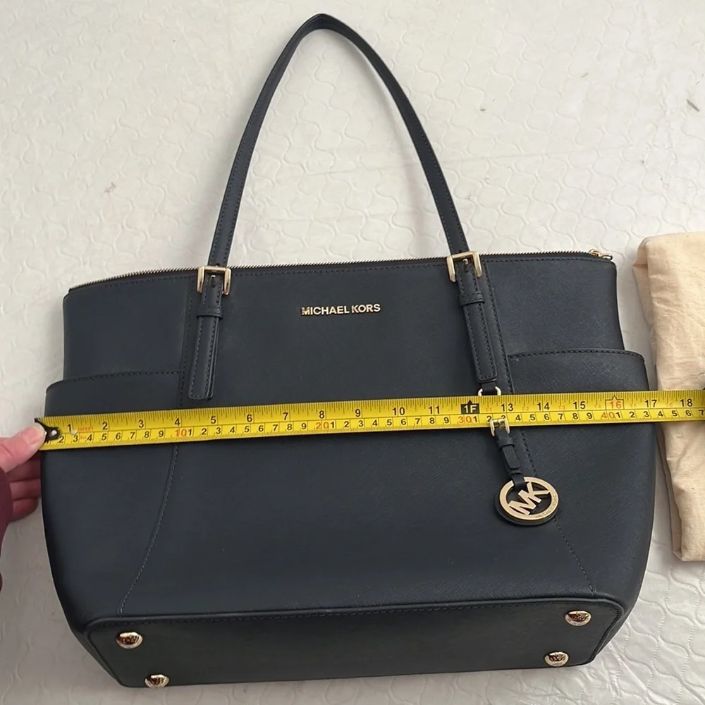 Michael Kors navy blue Jet Set large tote 30F4GTTT9L-414